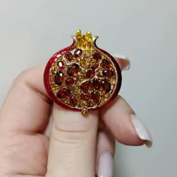 Red Pomegranate Crystal Gold Brooch - Picture 11 of 11